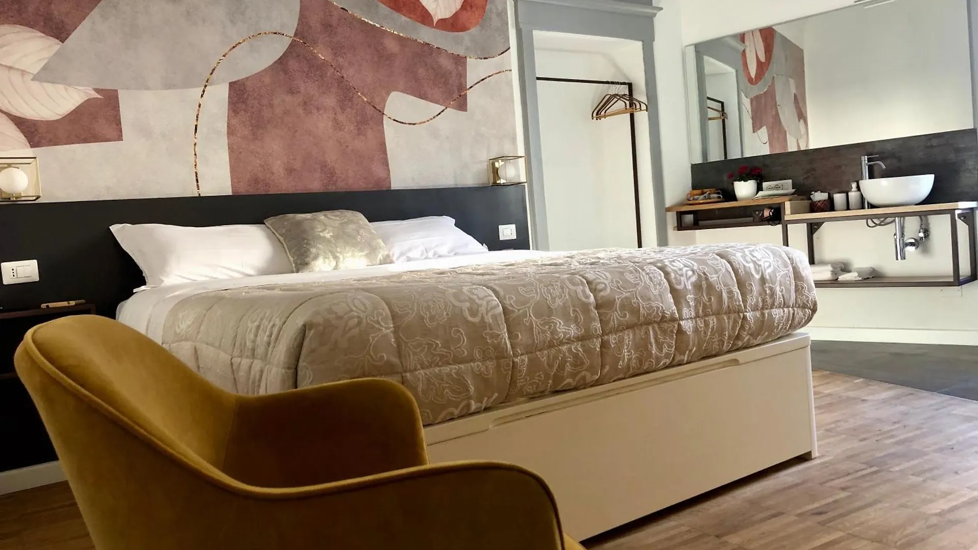 Dimor'A' Rooms Pitigliano 0*,  Italy